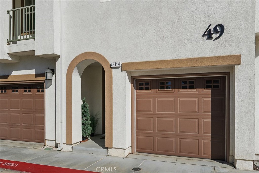 43114 Avenida Abril Property Photo 2