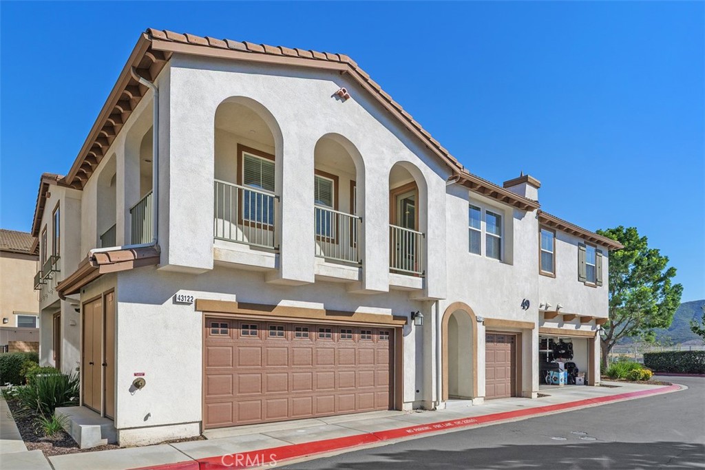43114 Avenida Abril Property Photo 3