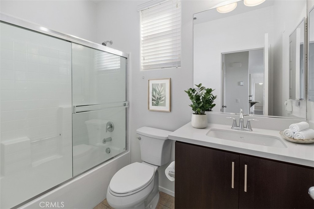 43114 Avenida Abril Property Photo 16