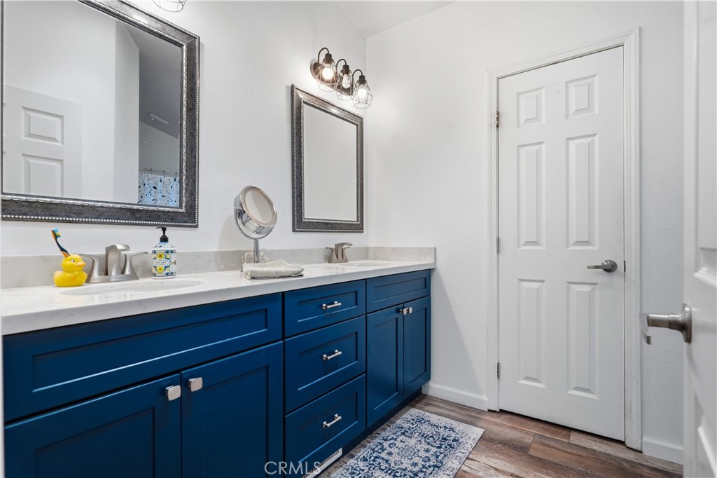 15980 Grand M48 Property Photo 22