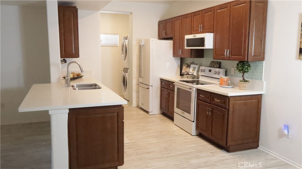 24909 Madison 3313 Property Photo 5
