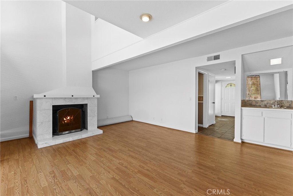 29424 Via La Plaza Property Photo 6