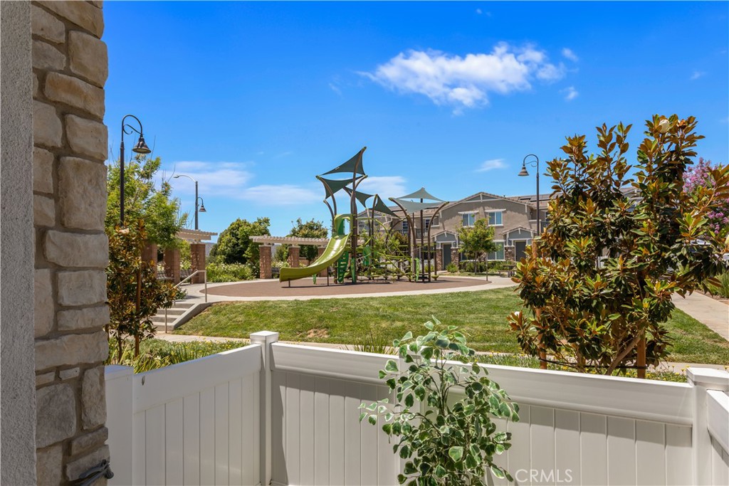 41991 Ornella 1202 Property Photo 6