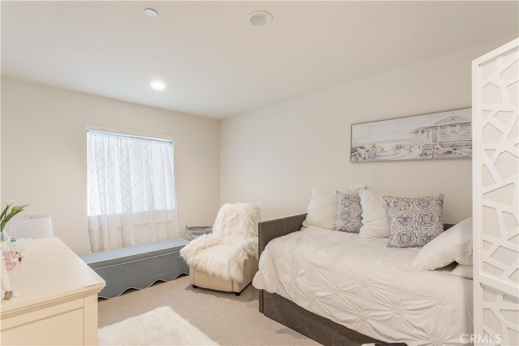 41991 Ornella 1202 Property Photo 18