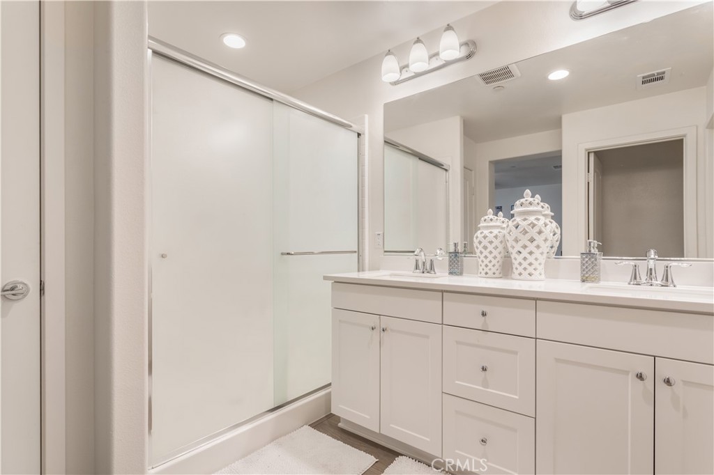 41991 Ornella 1202 Property Photo 26