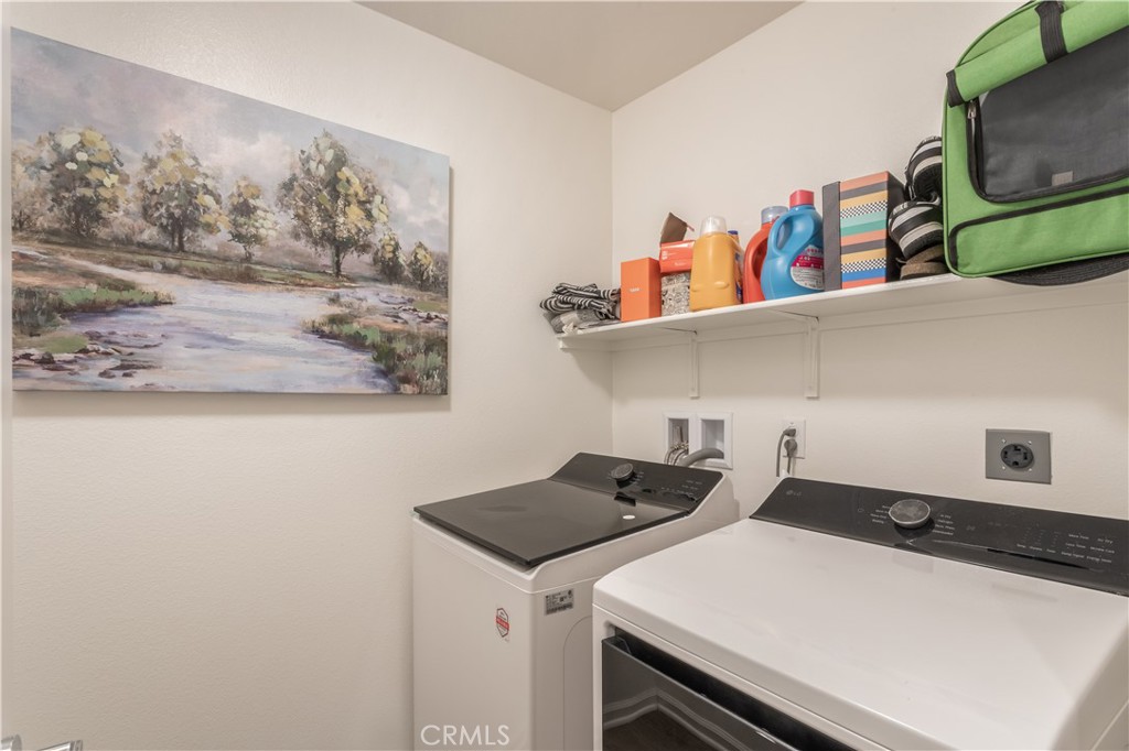 41991 Ornella 1202 Property Photo 27