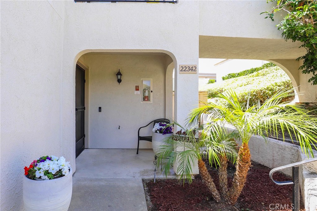 22342 Valdemosa Property Photo 9