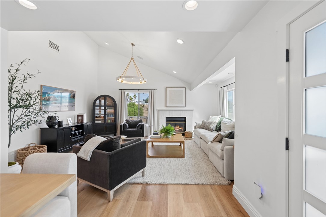 40752 Los Amantes Road Property Photo 12