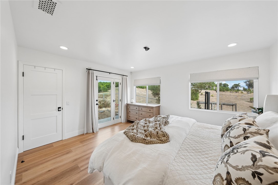 40752 Los Amantes Road Property Photo 17