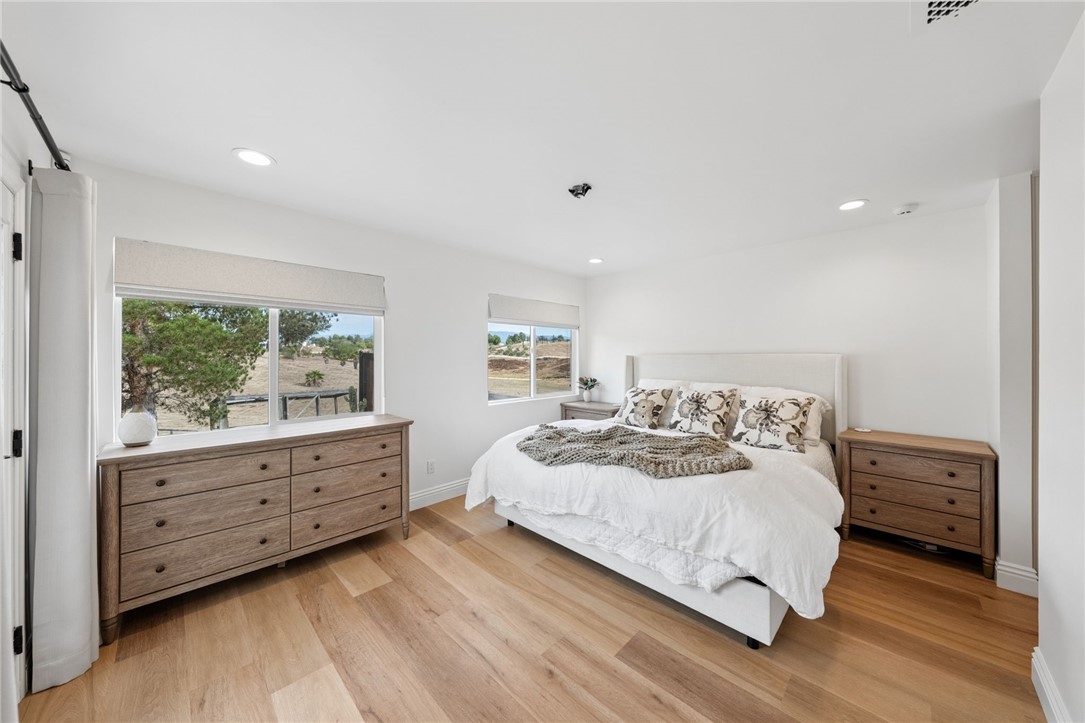 40752 Los Amantes Road Property Photo 18