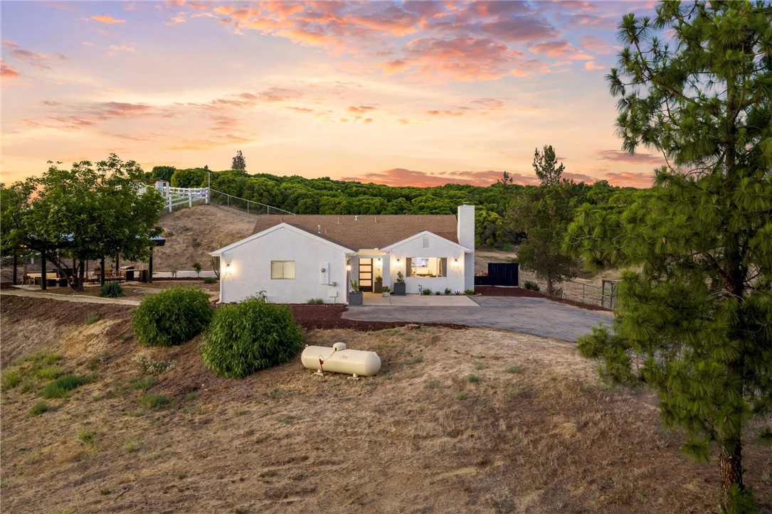 40752 Los Amantes Road Property Photo 46