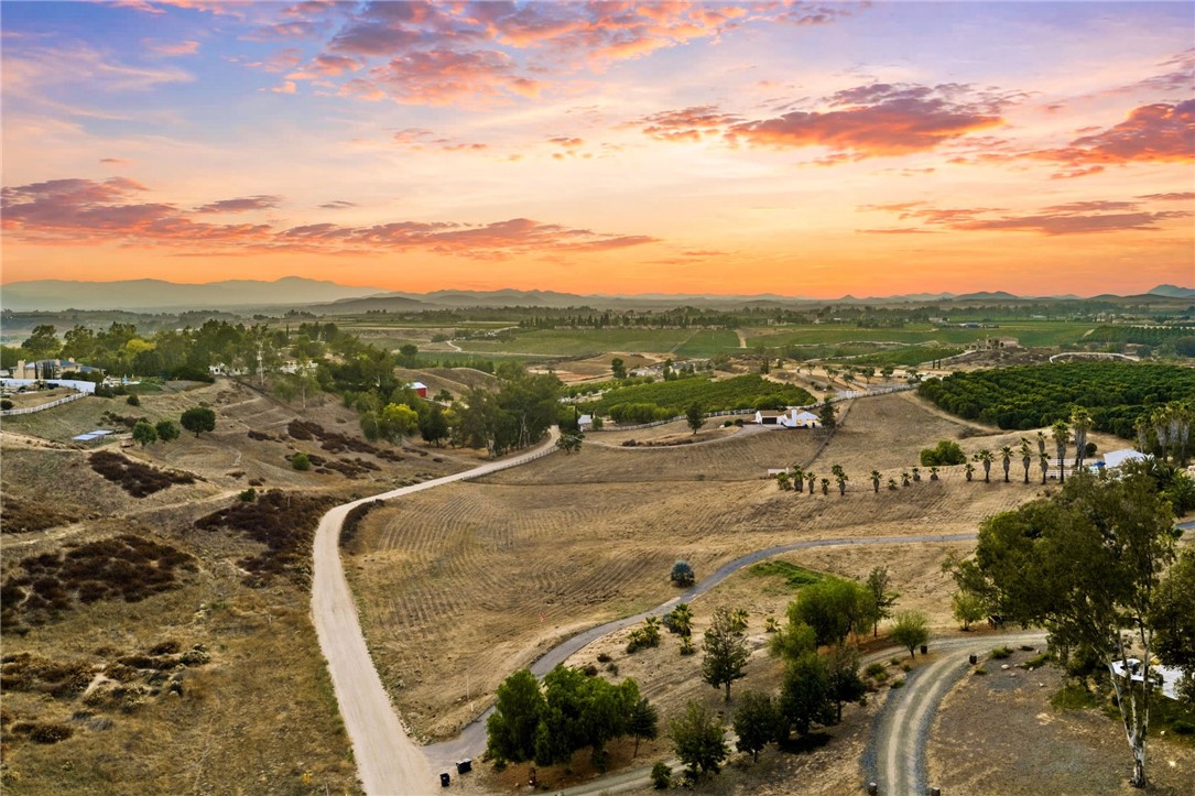 40752 Los Amantes Road Property Photo 47