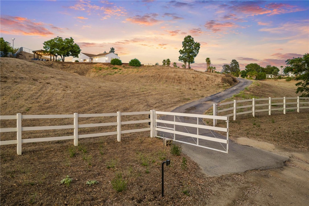 40752 Los Amantes Road Property Photo 48
