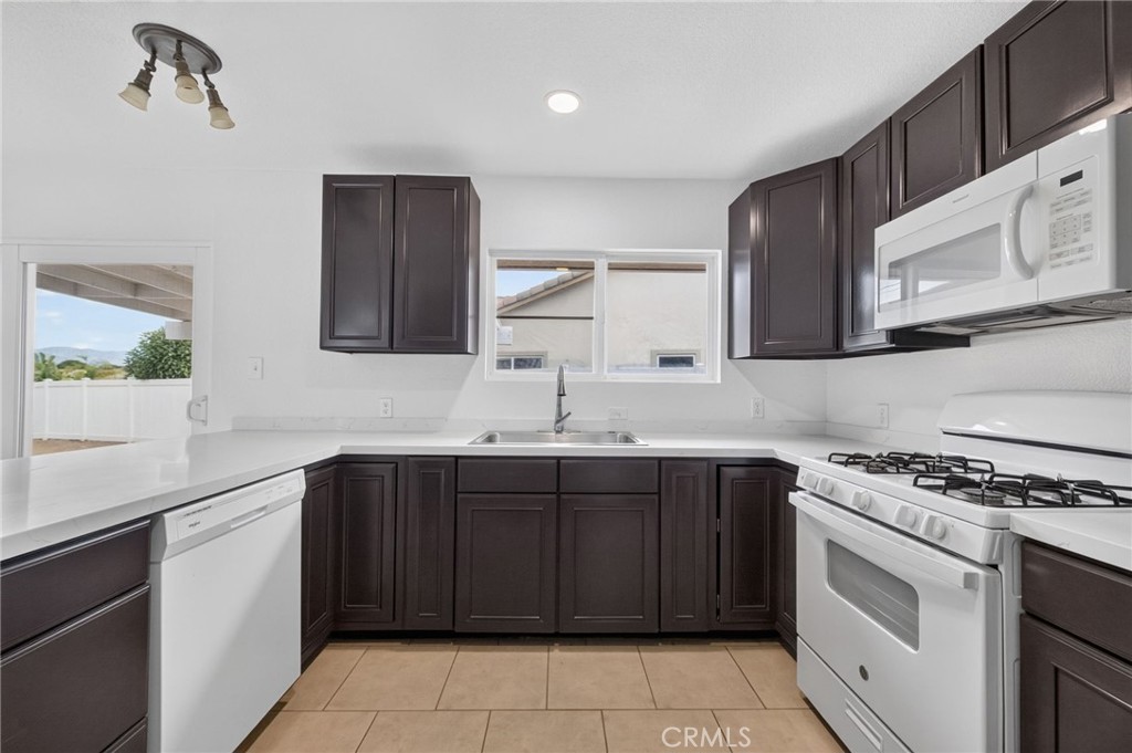 34915 Orange Property Photo 22