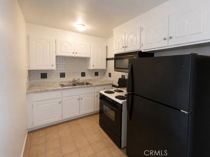 30755 Las Flores Property Photo 5
