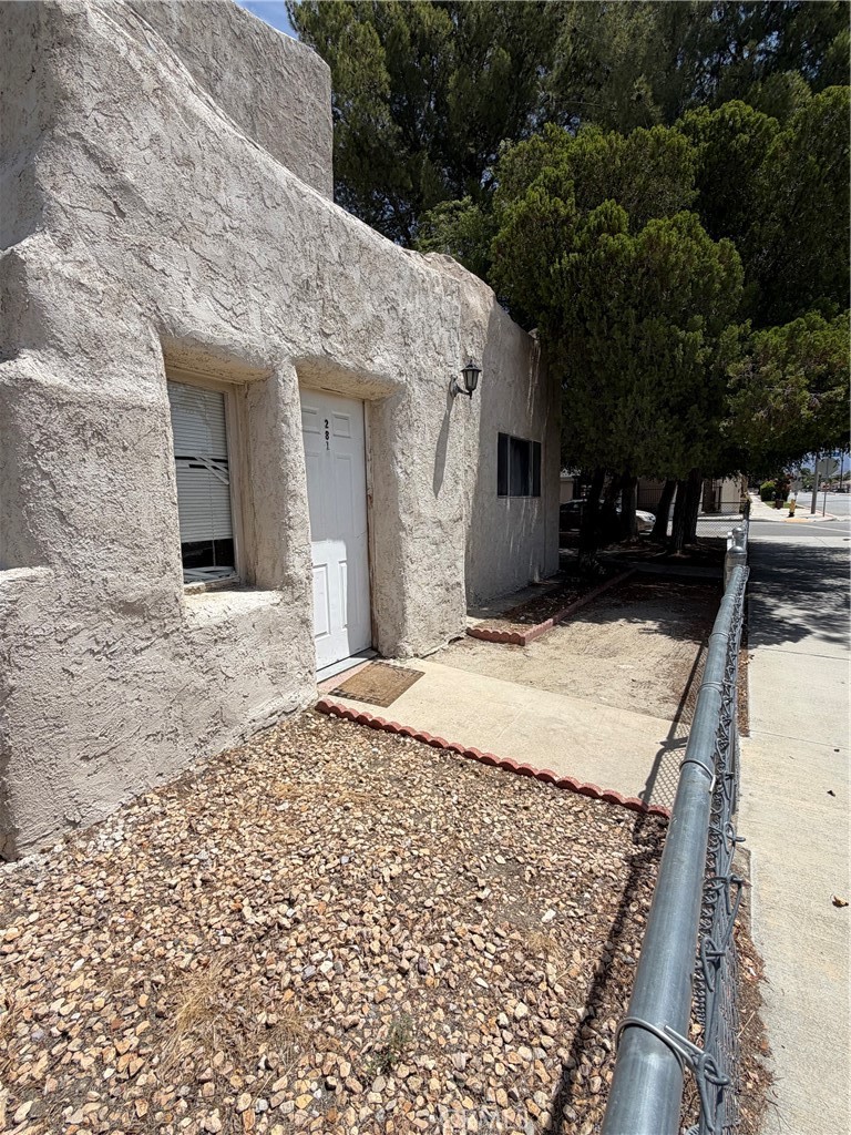 281 E Main Property Photo 28