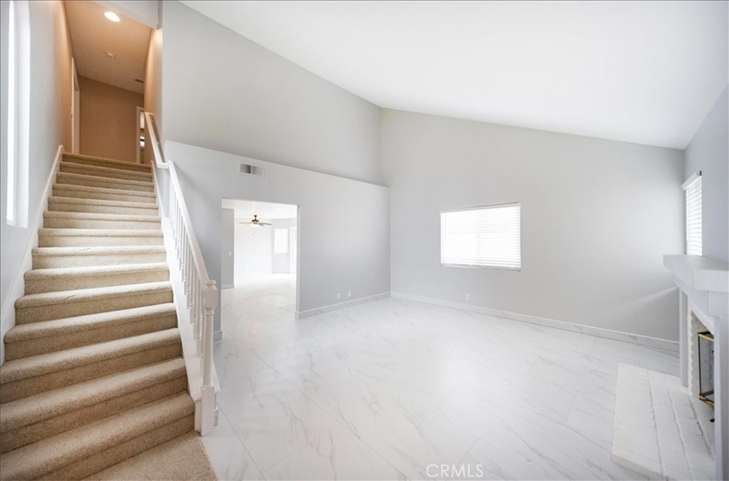 24687 New Haven Property Photo 8