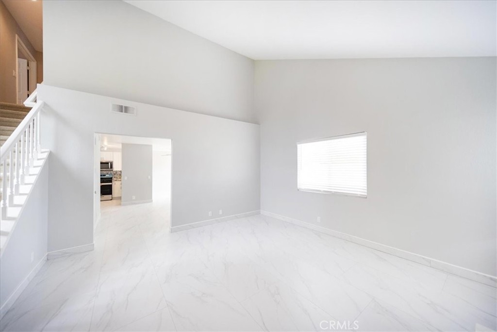 24687 New Haven Property Photo 10