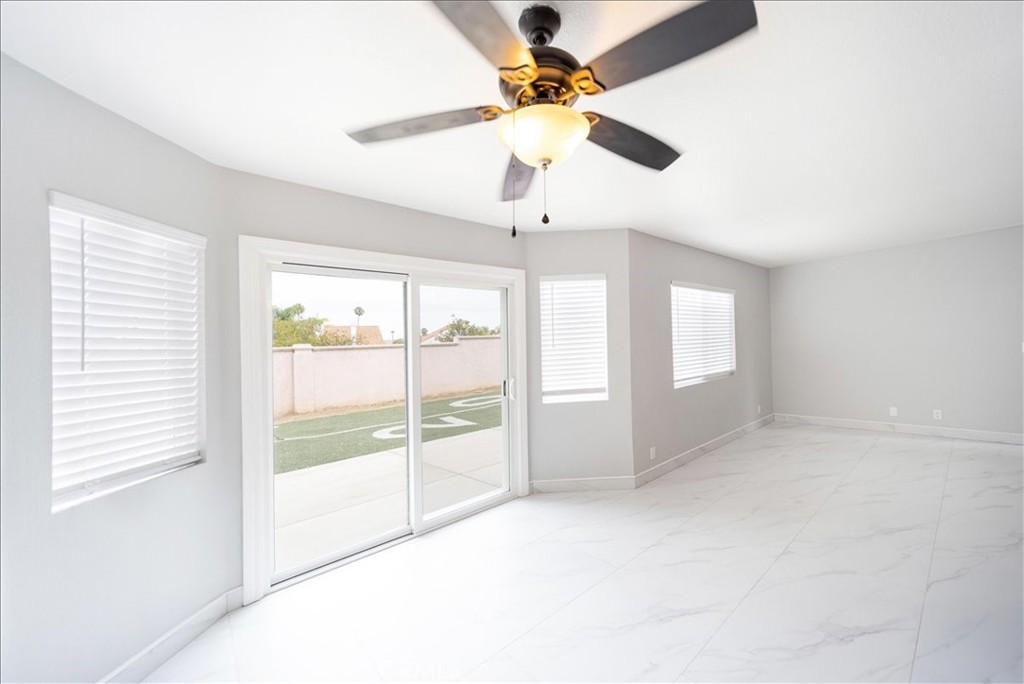 24687 New Haven Property Photo 18