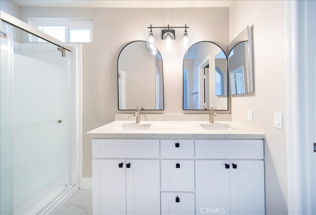 24687 New Haven Property Photo 35
