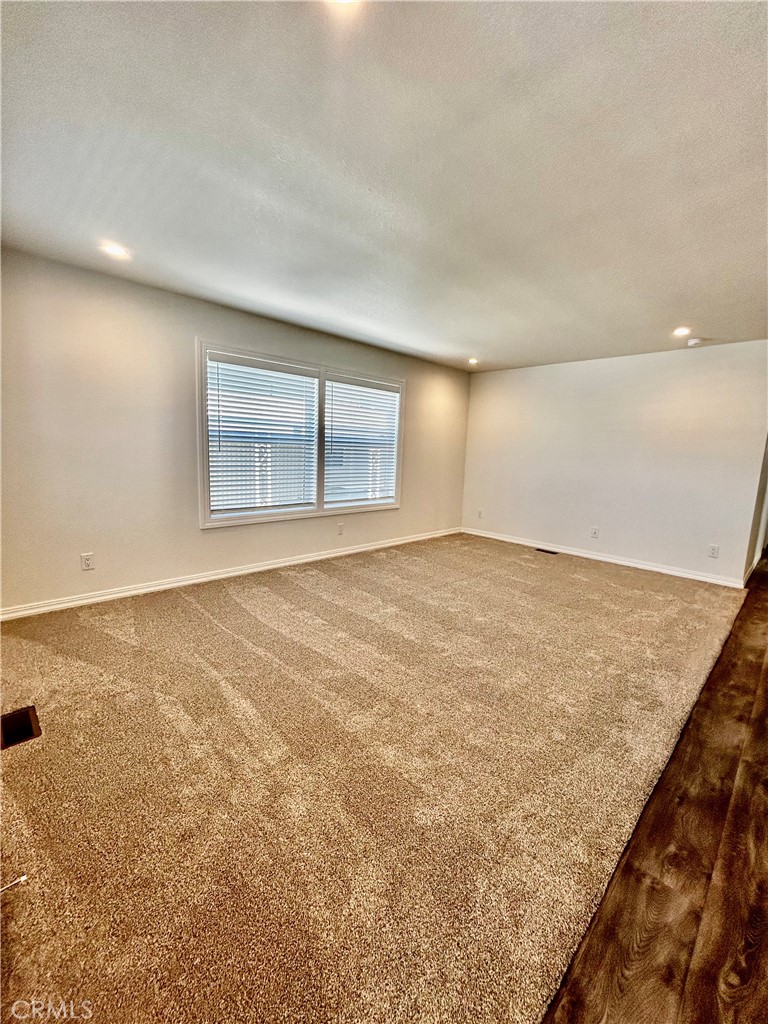 999 S Santa Fe Avenue 60 Property Photo 3