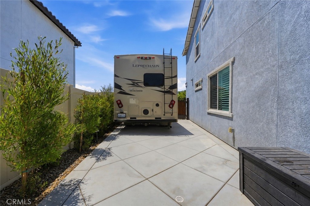 29136 Tanoak Property Photo 5