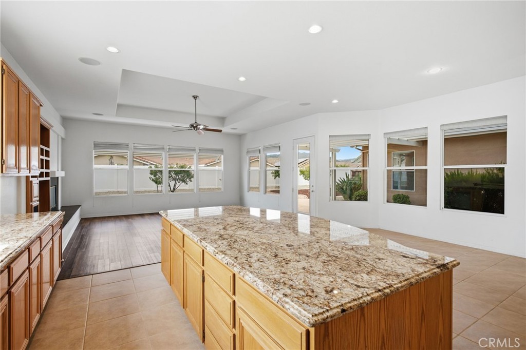 42144 Santa Fe Trail Property Photo 10
