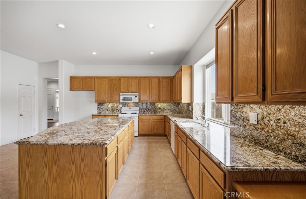 42144 Santa Fe Trail Property Photo 14