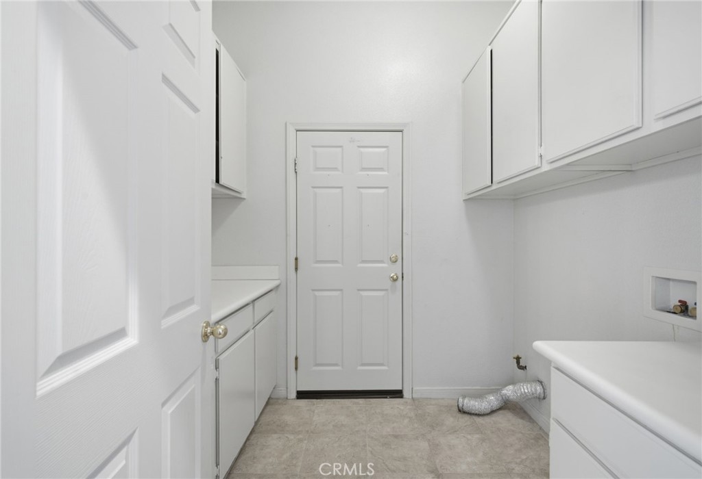 42144 Santa Fe Trail Property Photo 32