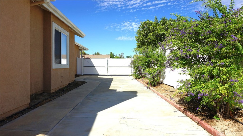 42144 Santa Fe Trail Property Photo 39