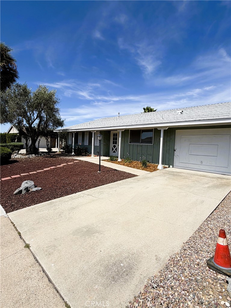 16433 Felice Drive Property Photo 5