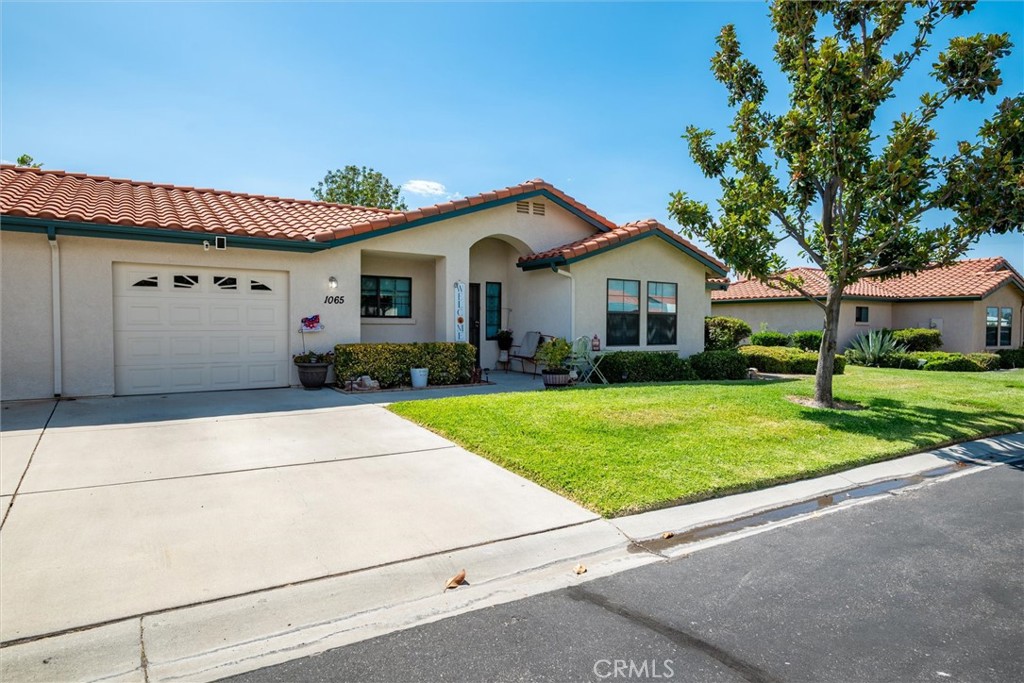 1065 Mountain View Property Photo