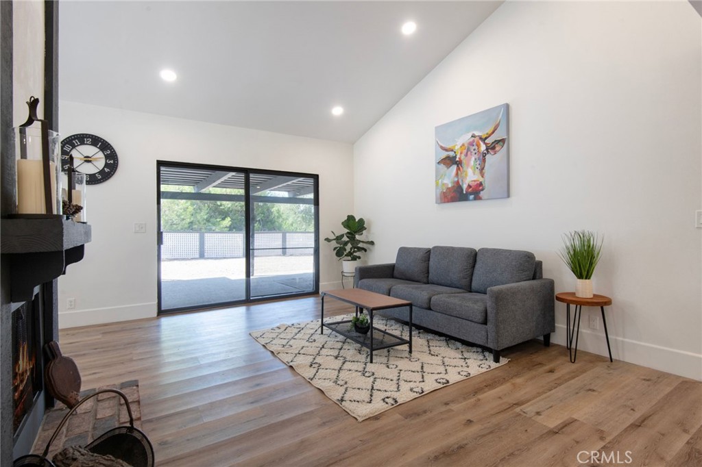 30085 Levande Court Property Photo 8