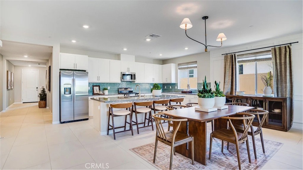 17684 Bassets Street Property Photo