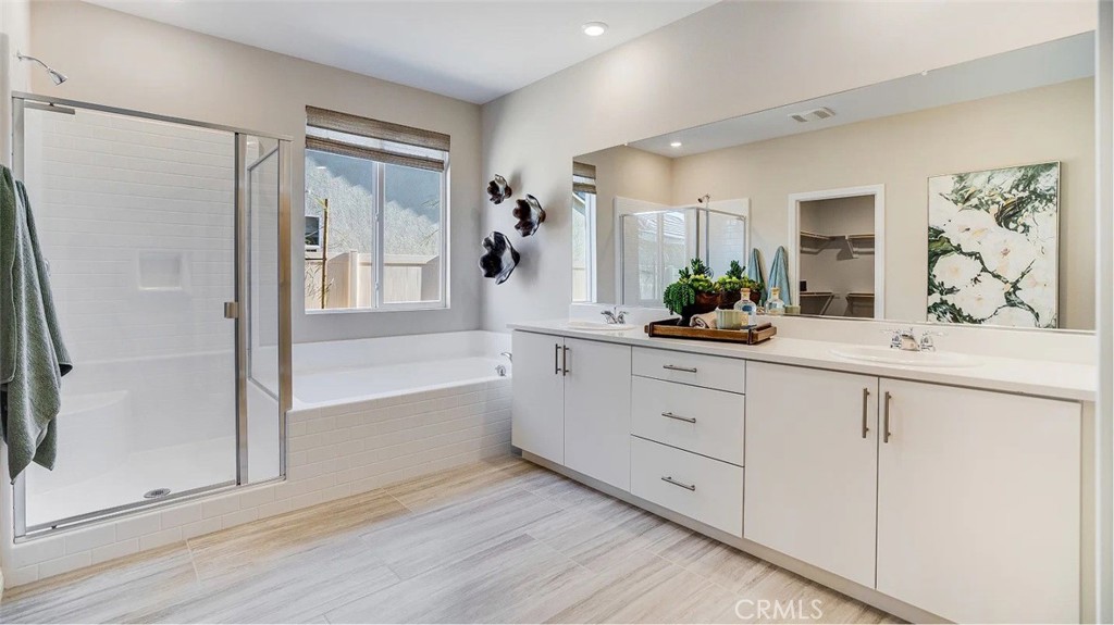 17684 Bassets Street Property Photo 16