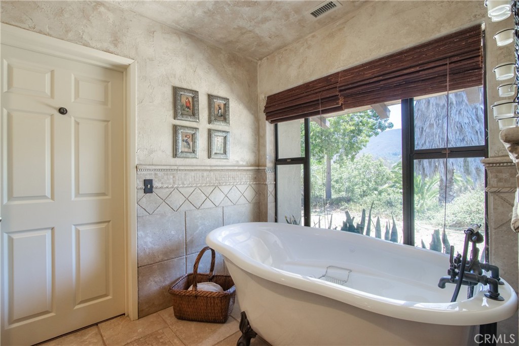 35010 Santa Rita Road Property Photo 19