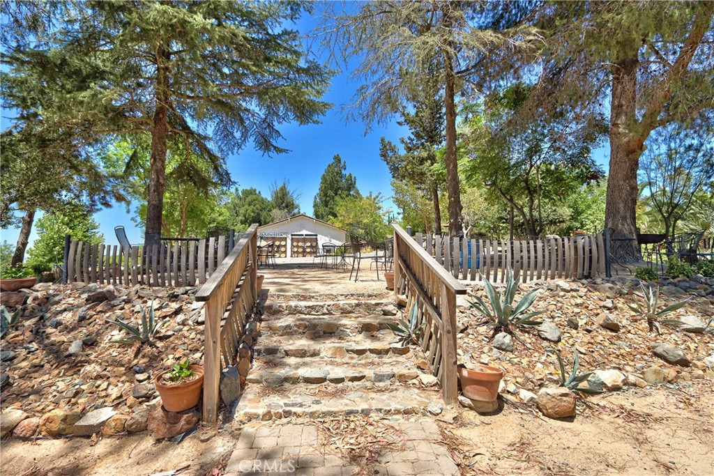35010 Santa Rita Road Property Photo 24