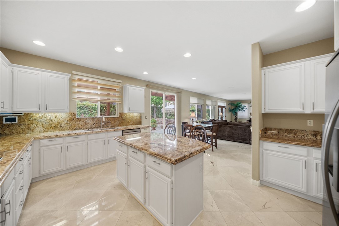 26352 Palm Tree Property Photo 17