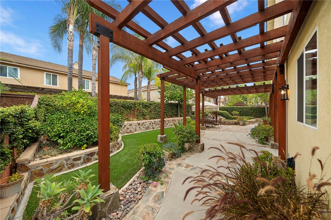 26352 Palm Tree Property Photo 64