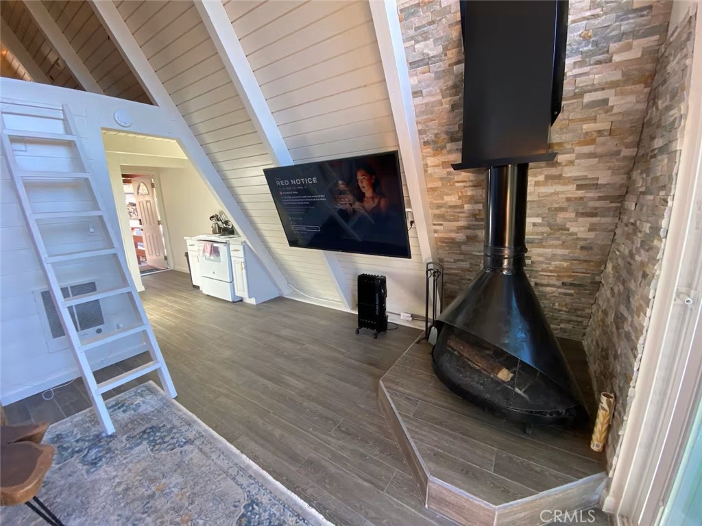33012 Donner Property Photo 2