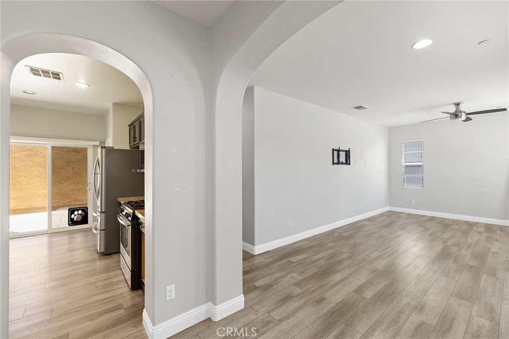 37330 Paseo Tulipa Property Photo 5