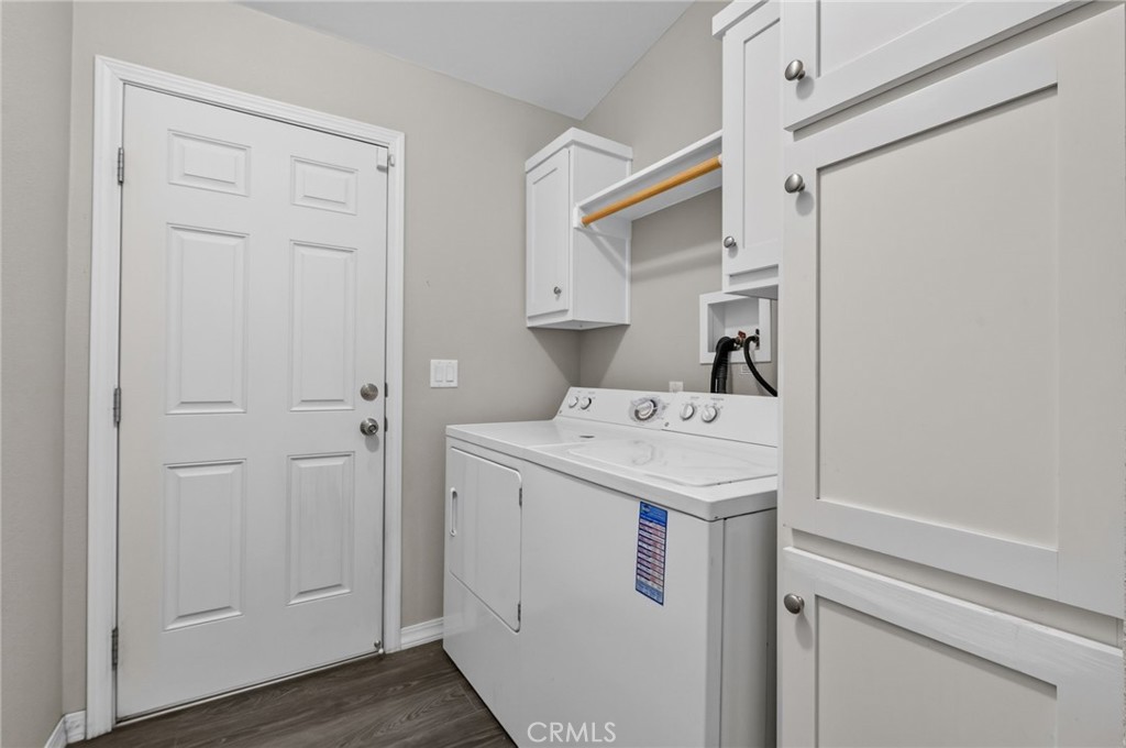 1007 Norwich Way Property Photo 18