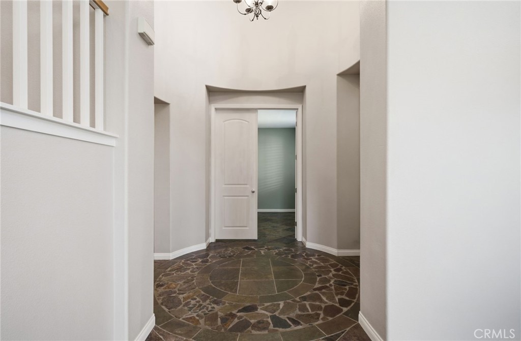 424 Peter Place Property Photo 7