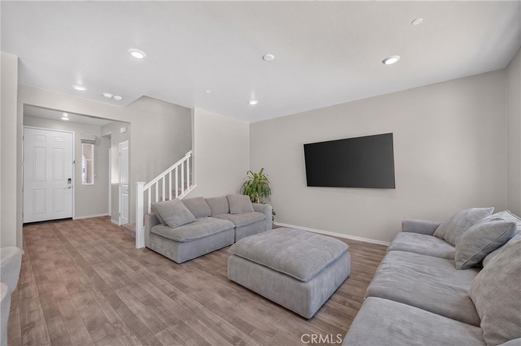26280 Bergen Court Property Photo 6