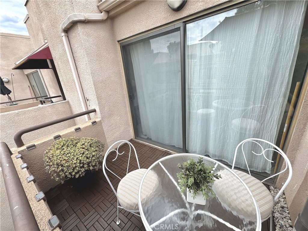 25761 Le Parc 58 Property Photo 4