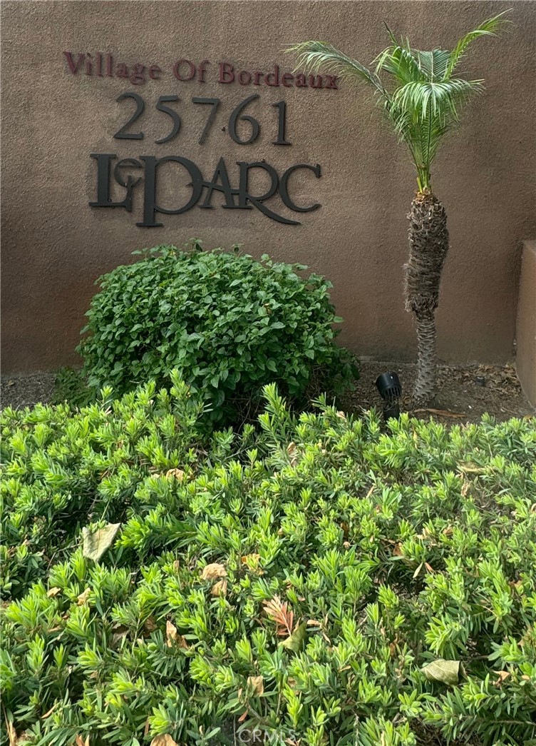 25761 Le Parc 58 Property Photo 24