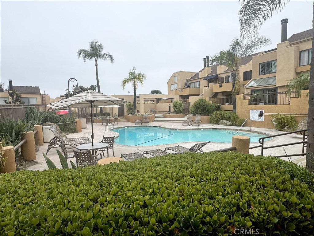 25761 Le Parc 58 Property Photo 25