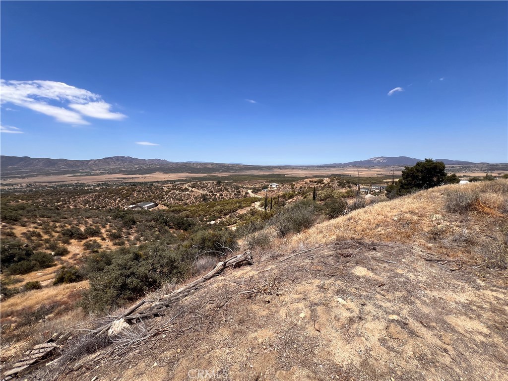 40700 Mountainside Property Photo 5