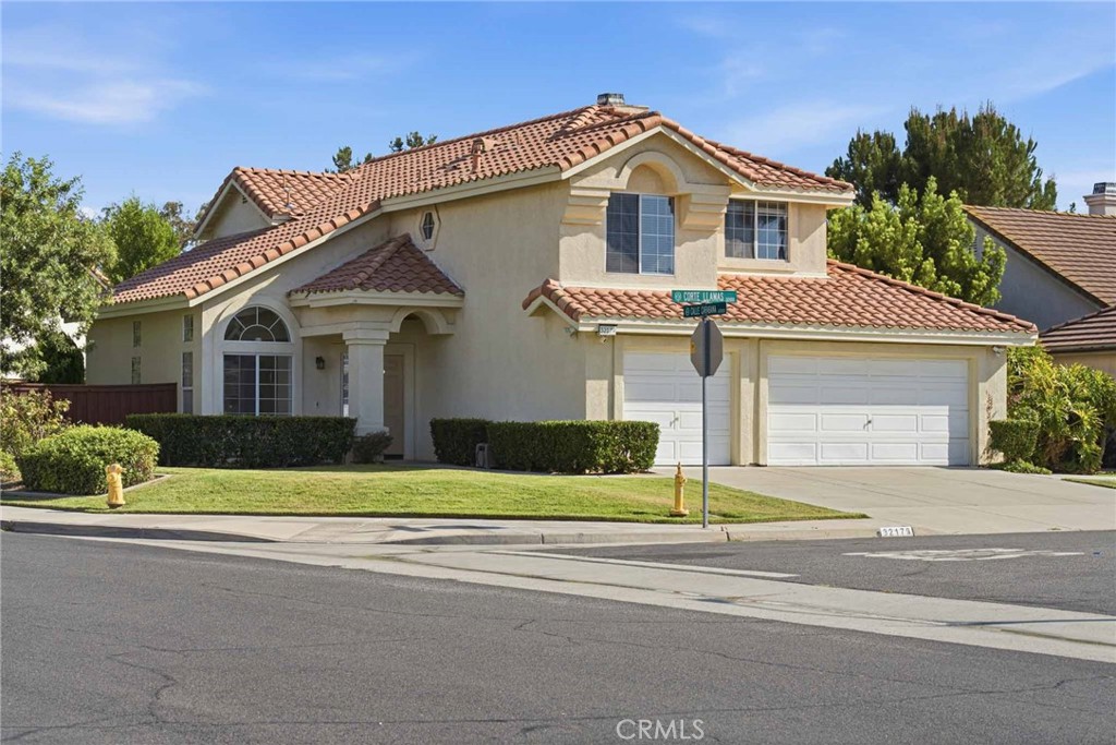 32179 Corte Llamas Property Photo 5