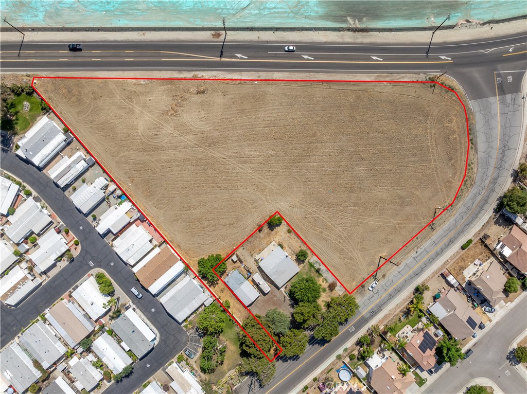 0 Ramona Expressway Property Photo 8